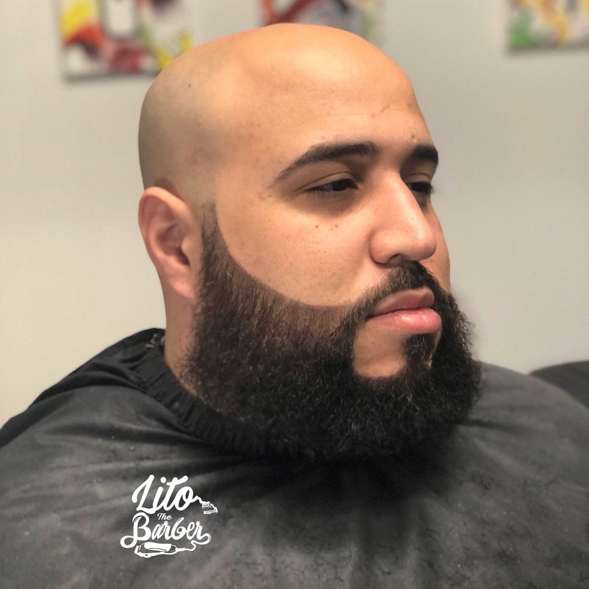 🌚Sculpted🌝 #beard #beardgang #blad  #bladhead #shave #rickross #djkhaled #wethebest #clean #sculpture #sculpted #barbershopconnect #barber #barbershop #610barber #kisscolors #art #gotee #dope #nice #PA #like #fashion