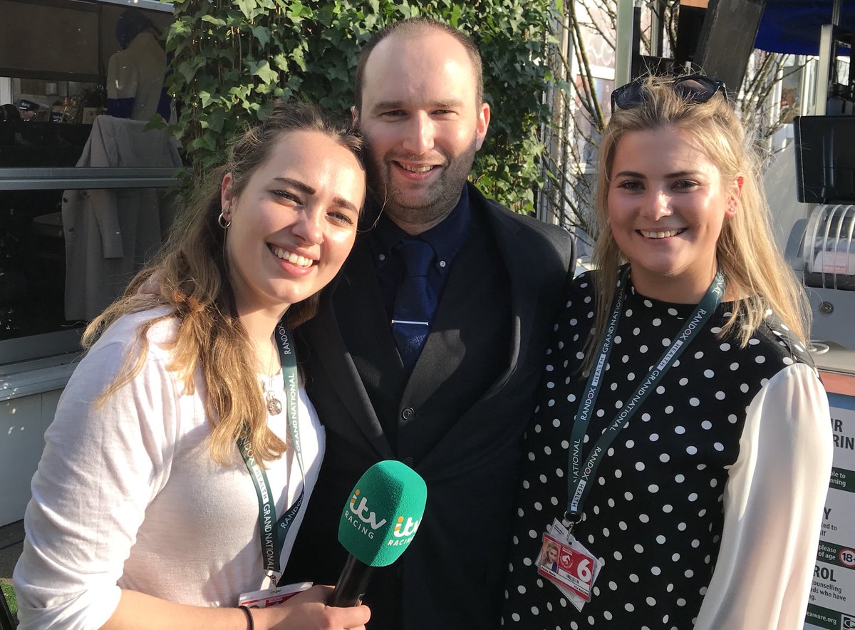 RadioEmmet's tweet photo. Great to work with @hattiibarker &amp; @PennyMooree with @itvracing all week. 

The whole team are incredible 😊

Thanks for all the kind words about the Social Stable. @kevinblake2011 and I loved every second of it 👍🏻 https://t.co/683xeVDyTd