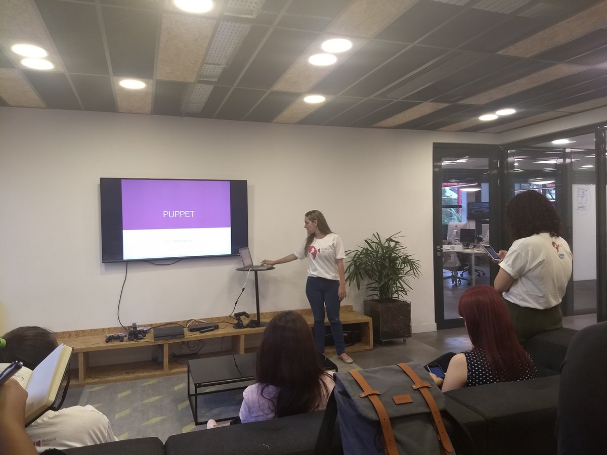 daianerangel2's tweet image. Palestra sobre Puppet da Carollina

#tgt #techgirlstalks