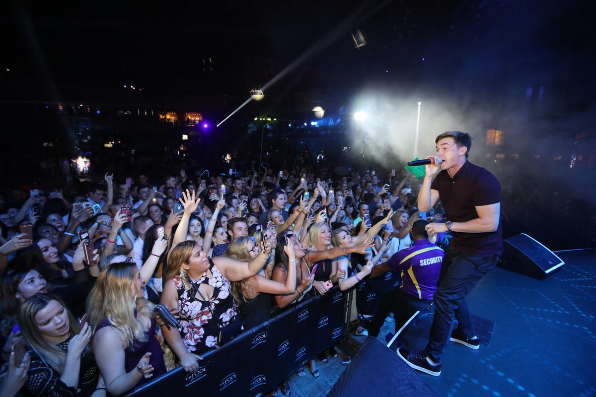 poolafterdark's tweet photo. .@JesseMcCartney returns to #PoolAfterDark tonight! We'll see you and your beautiful soul there! Doors open at 10pm. #EpicSaturdays
#MyHarrahs #ACCasinos #ACHotels #ACNightlife https://t.co/RpqX4oZZPq