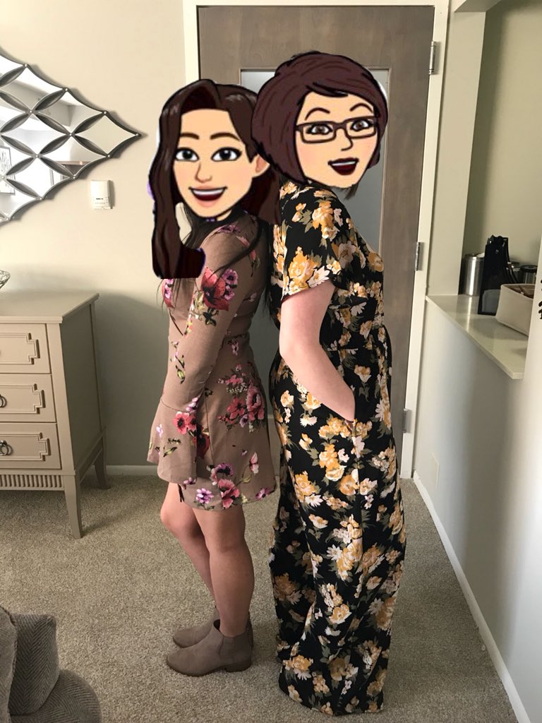 4SocialGals's tweet photo. On Friday night, Amber was inducted into the Communications Honors Society while Cait and Alyssa hosted the event. 

We hope your weekend is as eventful as ours! ✨ Oh and of course, Sam was there in spirit! #LambdaPiEta #4SG https://t.co/vOQc3YfeOY