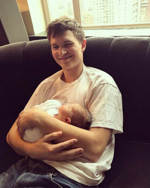 goddes_el's tweet photo. Як же я тащуся від цього Енсела Елгорта😍 https://t.co/zqAYmzfntL