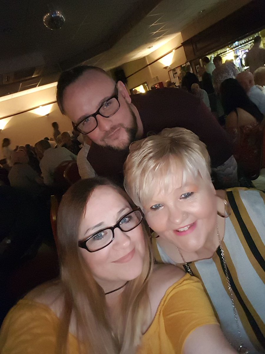 Gemmalong17's tweet photo. Fantastic night for my birthday watching @asaelliott sing in Grimsby 😊 https://t.co/DNnmn0MP83