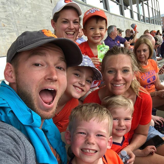 Since <a href="/meredy338/">Meredith Glynn</a> was too ashamed to post the family pic, here it is. Go Tigers!