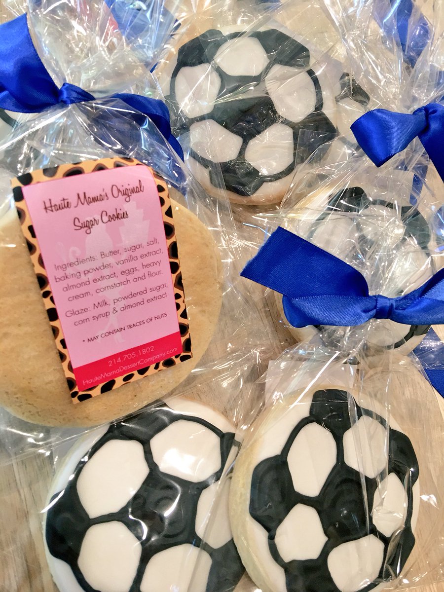 CeceLiekar's tweet photo. Thank you @HauteMamaDessCo for the delivery yesterday! ⚽️✌🏻 #psaplano #soccermom #dfwdesserts #hautemamadessertco https://t.co/wFxPweSDfQ