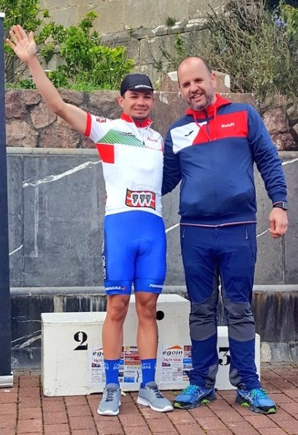jirabira's tweet photo. Dura carrera hoy del #TorneoLehendakari
dónde @Euken_ ha terminado el 9️⃣ y Gabriel sigue de líder.
Lasterketa gogorra gaurkoa #ereñosub23 Euken 9. bukatu du eta Grabriel lidertza mantentzen du.
#GrupoEulen
 📸 @Mertxe_Beriain https://t.co/Y6QwzvBVBC