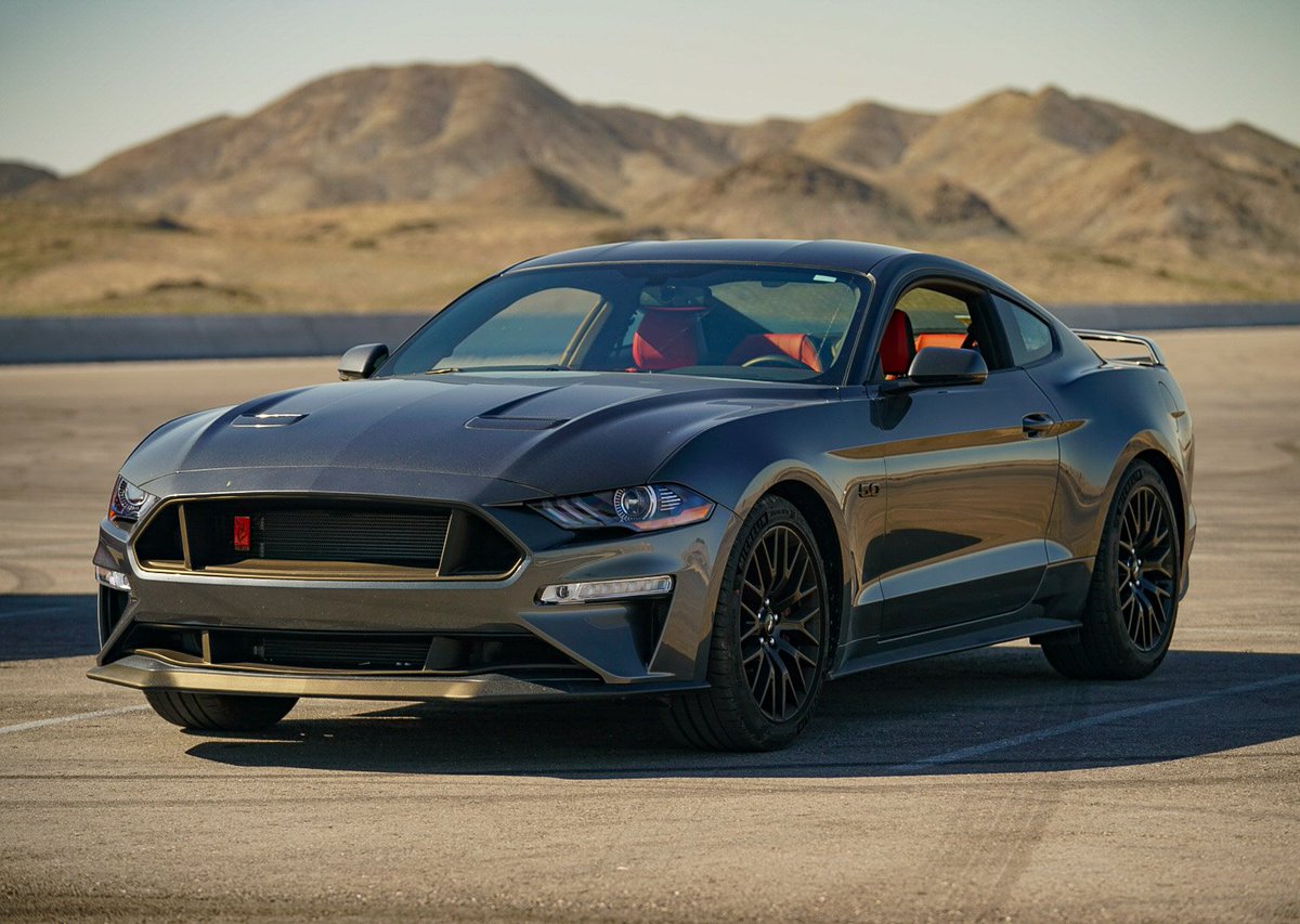 JohnPaulSweeny4's tweet photo. @ROUSHPerf @FordPerformance #RoushMustang photo I took @SPEEDVEGAS 
For more of my car pics check me out on Instagram @zerotosixtylifestyle 
#RoushPerformance #carphotography https://t.co/nHVQCKgY9w