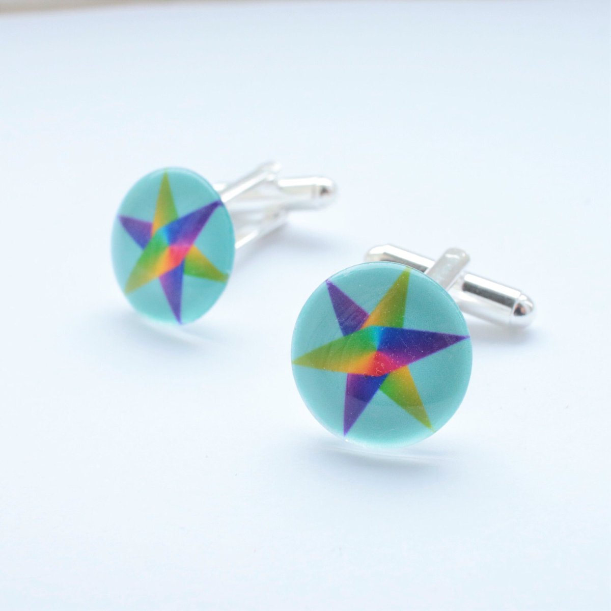 FideleJewellery's tweet image. For the guy you think is a star.

#starcufflinks #rainbowstar