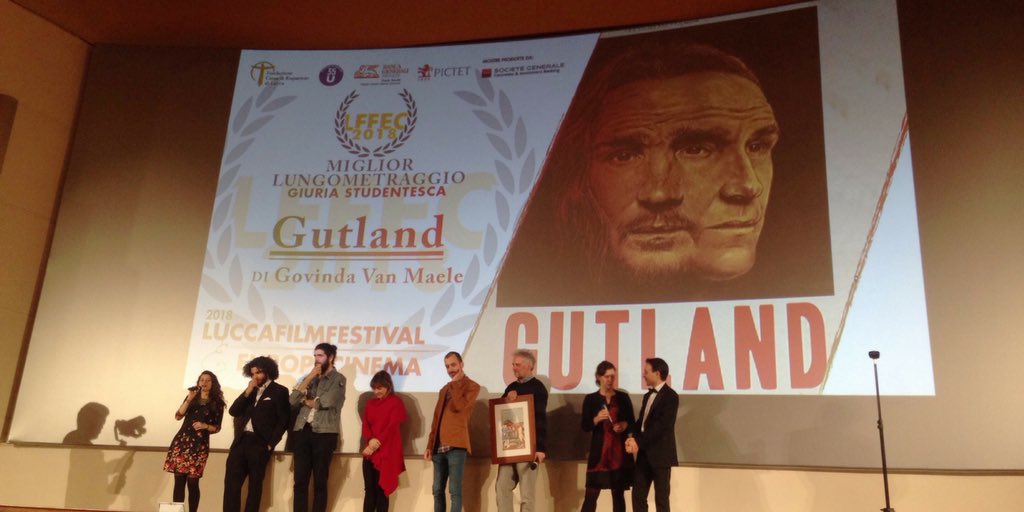 LuccaFilmFest's tweet photo. MOMENTO PREMIAZIONE
๐ Il Premio Miglior Lungometraggio per la Giuria Studentesca va a "Gutland" di Govinda Van Maele!
#LFFEC18 #Lucca https://t.co/4OHAr78bH8