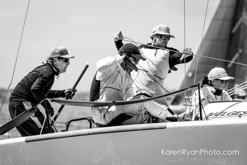Melges_24's tweet photo. Brian Porter's FULL THROTTLE USA849 takes an early lead in #Melges24 fleet at the @sperry @CHSRaceWeek 2018 - ➡️ Check the results https://t.co/PySfQOZJng 📸 Photos by @karenryanphoto @Melges_24 @USMelges24 @MelgesUSA @Melges24Canada #SperryCRW #SCRW18 https://t.co/380FRqqH78