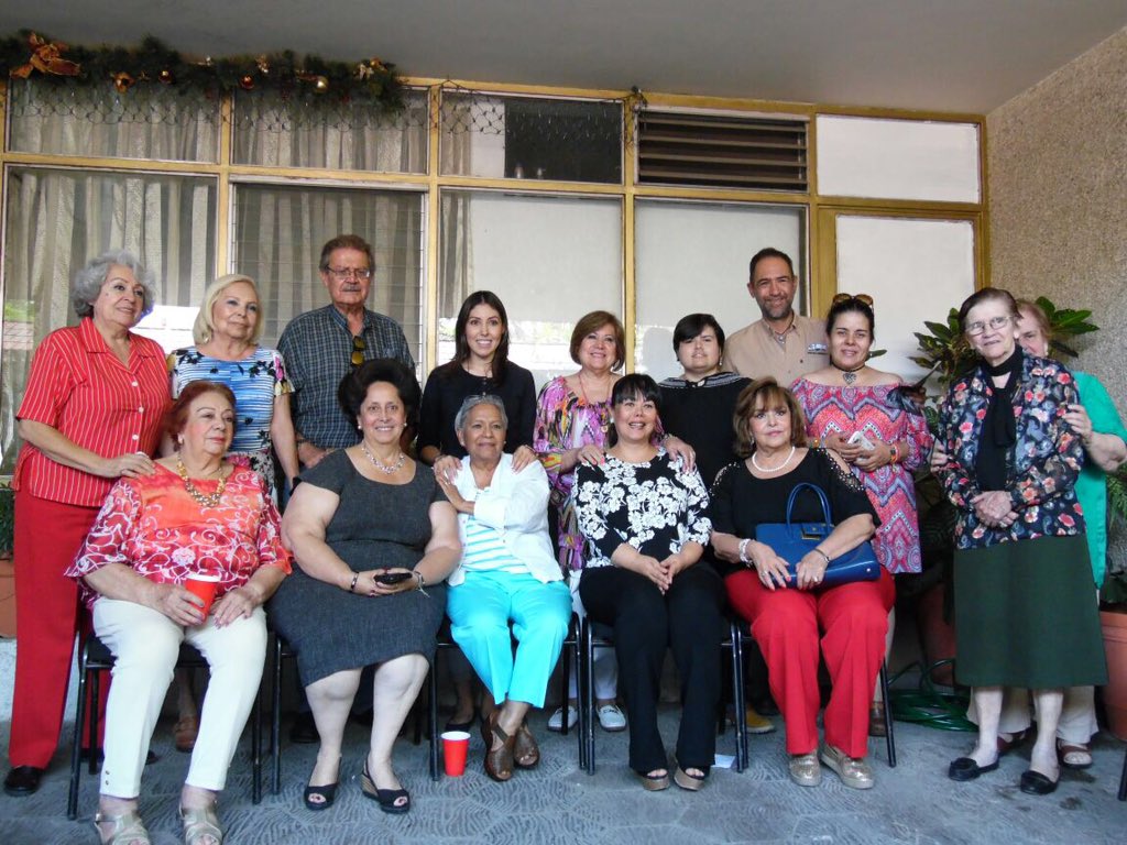 ximenaruizuribe's tweet photo. Como tapatíos, jaliscienses y mexicanos, busquemos marcar la diferencia que buscamos bajo compromisos comunes y que nos beneficien a todos 
#QueCallenLosPartidos #LaGenteManda https://t.co/NN84dmBoL4