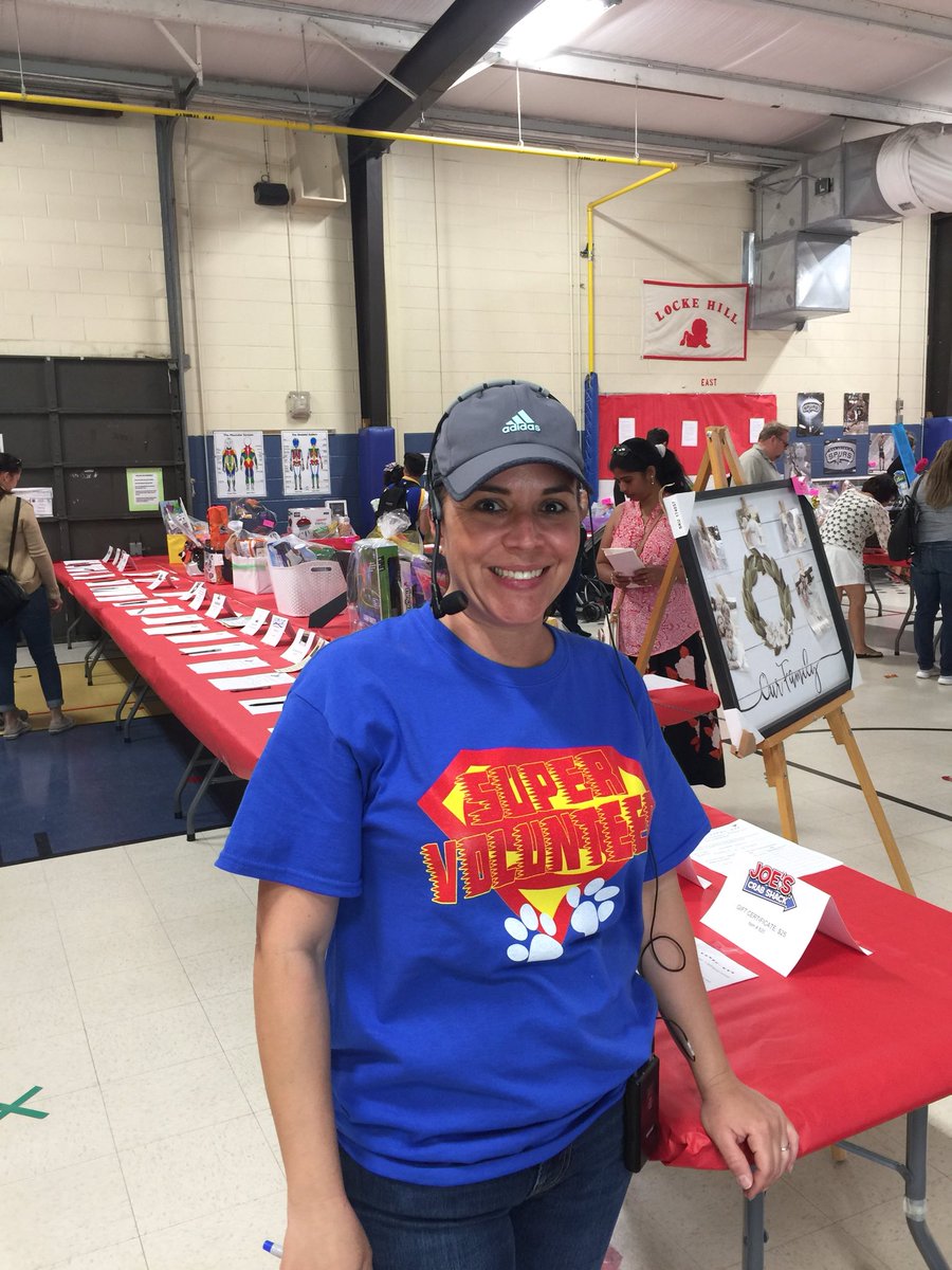A great big thank you to Mrs. Fox for all her hard work! @NISDLockeHill #schoolcarnival #silentauction