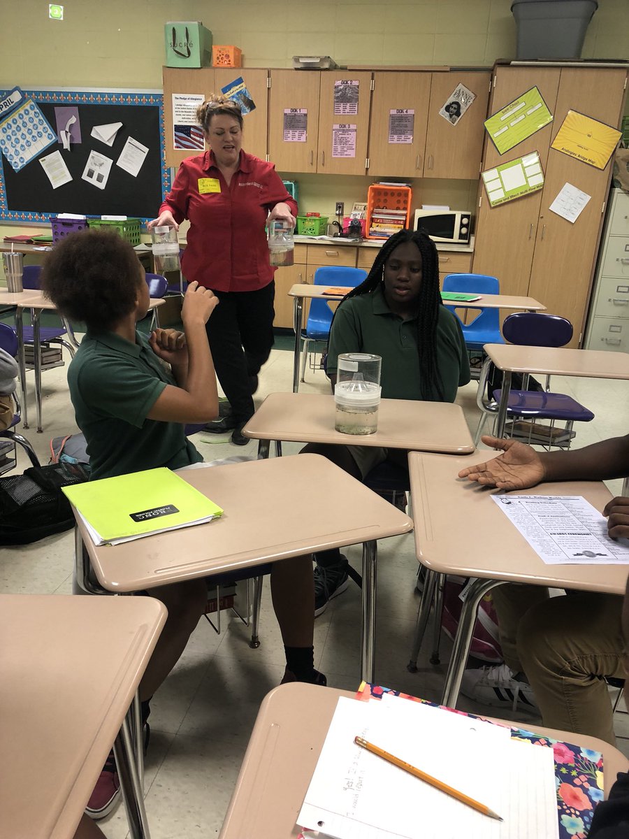 ECWPRIDE's tweet image. Our students really enjoyed learning about mosquito biology, ecology, disease prevention, and control in an interactive and exciting format!  Thank you Mrs. Dinee’ Devillier, Education Coordinator at Mosquito Control Services Inc. in St. John the Baptist.