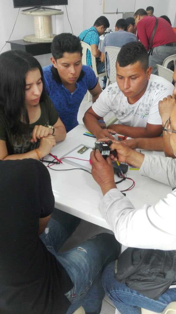 Capacitación Electricidad Industrial, Asoteinh! Pitalito - Huila.