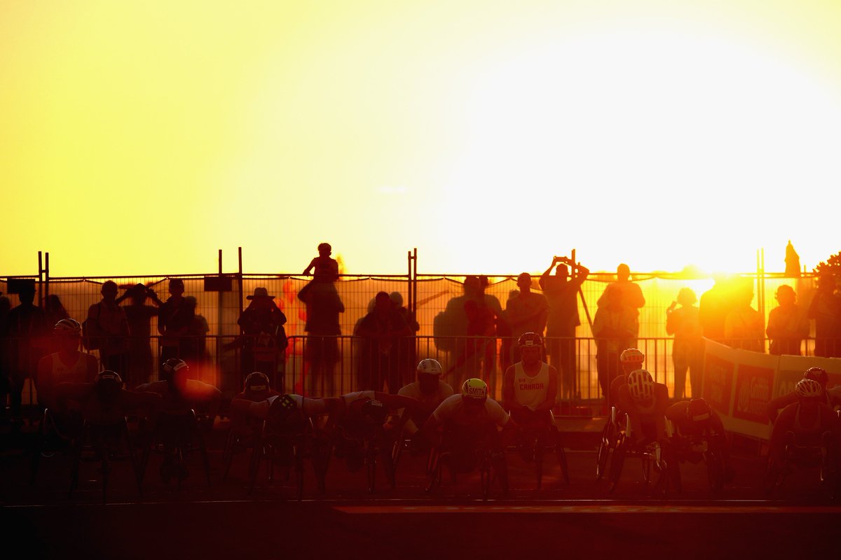thecgf's tweet photo. The sun is coming up on the final day of competition and it's the T54 Men's and Women's Marathons, for the first time ever at a Commonwealth Games #GC2018 #GamesofFirsts https://t.co/LWmJYfQhE0