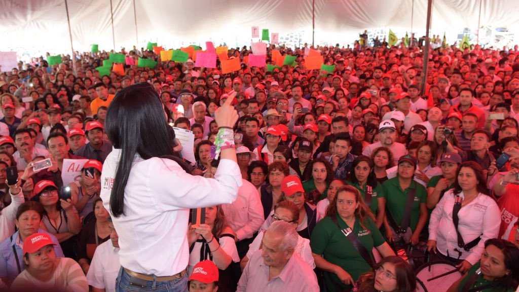 AlejandraDMV's tweet photo. Que no quepa duda: #Nosomos1, #Nosomos100, #Somos1ch... aquí en #LaPaz no hay titubeos, no hay dudas, hay claridad, hay camino y hay decisión. La transformación de nuestro Estado y nuestro país, nada la detiene, vamos por 5/5 🖐🏻💪🏻💪🏻💪🏻 https://t.co/4ux9H86mPB