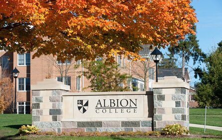 milky2225's tweet photo. I am blessed to say that I will be furthering my education and athletic career at Albion College ⚜️💜!  #GoBrits https://t.co/3PGILbfSY3