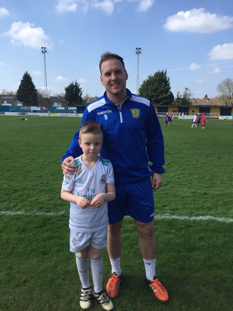 TelKimber23's tweet photo. Real Madrid Meets Basingstoke @SamArgent2 @Basingstoke_FC #Kiain #Nephew #Family https://t.co/Leiknim0TV