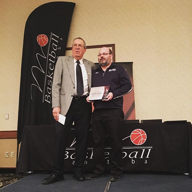 basketballmb's tweet photo. 2018 Basketball Manitoba Awards - 'AAA’ Boys Coach of the Year Kevin Carter from Swan Valley https://t.co/M0M9BYgG3l