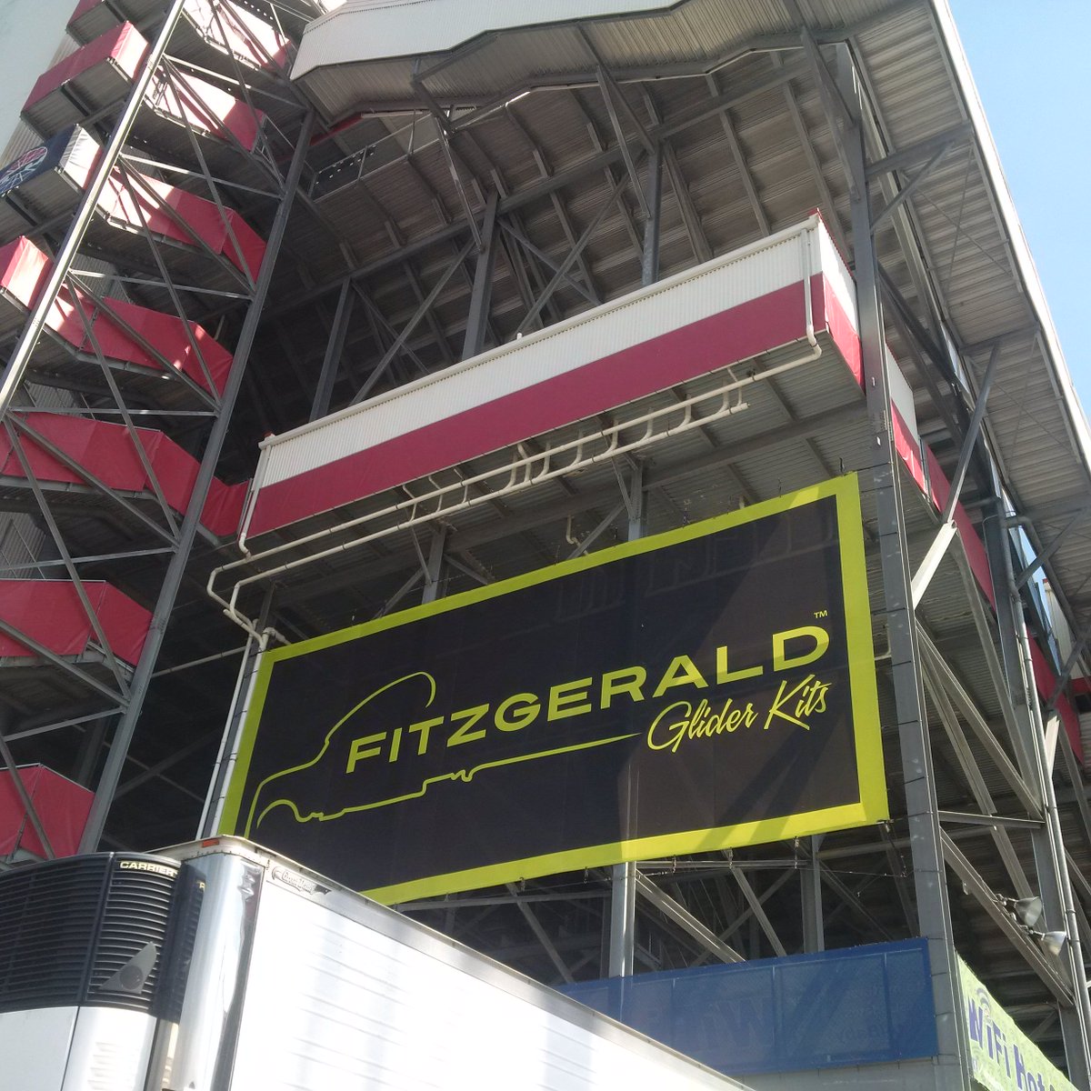WTLocke's tweet photo. Whole Lotta #Rubin' is #Racin' N #BristolTN today - TYVM #NASCAR &amp; #Fitzgerald300! #Boogity, boogity, boogity! https://t.co/CyNXw5qQFn