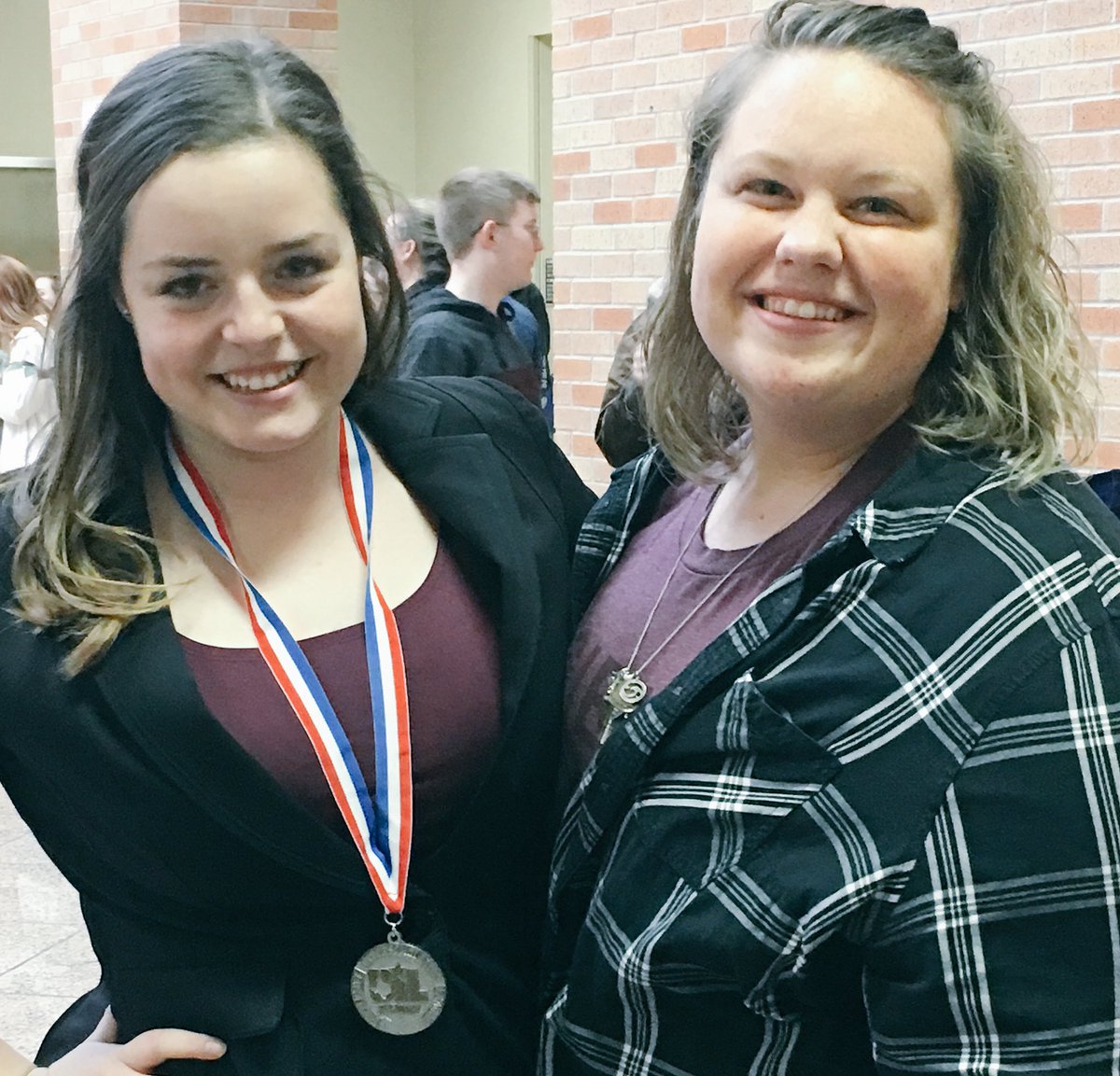 LHS_UILAcademic's tweet photo. 🥈STATEBOUND!!! Morgan got 2nd!!! https://t.co/GNKl0RJLto