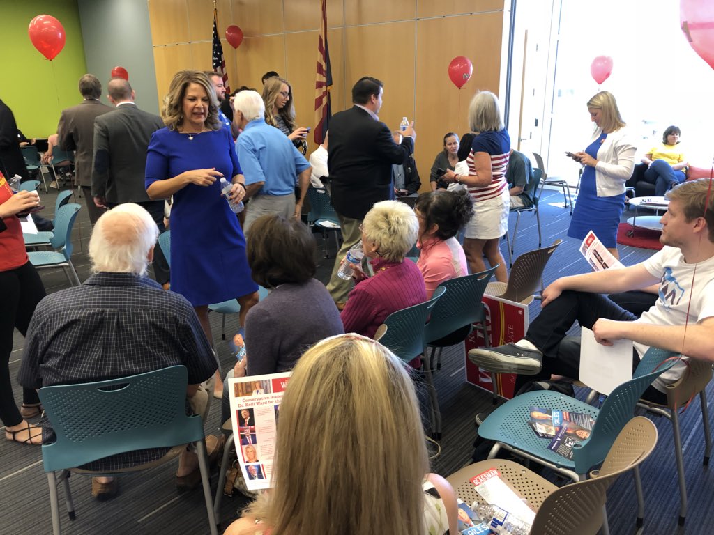 zhenryaz's tweet photo. Awesome turnout today at the Chandler Library for @AzFRW’s “Speed Date Your Candidate” event. @kelliwardaz interacted &amp; took questions from more than 150 Arizona Republicans as she continues to travel across the state sharing her conservative message with voters! #AZFRW #AZSEN https://t.co/72t4WhR4Cp