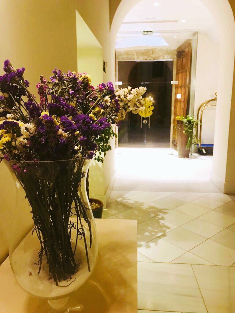 Los pequeños detalles son los que hacen los momentos inolvidables. 
✨Descubre la magia de #PalaciodeÚbeda. ✨

#Úbeda #LuxuryMoments