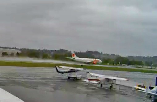 AirportWebcams's tweet photo. LIVE: The 2nd customer Boeing 737 MAX 9 - and the 2nd for @ThaiLionair - HS-LSI is on its first test flight from Renton. https://t.co/Wuo7avRjgT | Follow #BOE4: https://t.co/AVSCzOIjkw @flightradar24 https://t.co/b3z54qu1qh