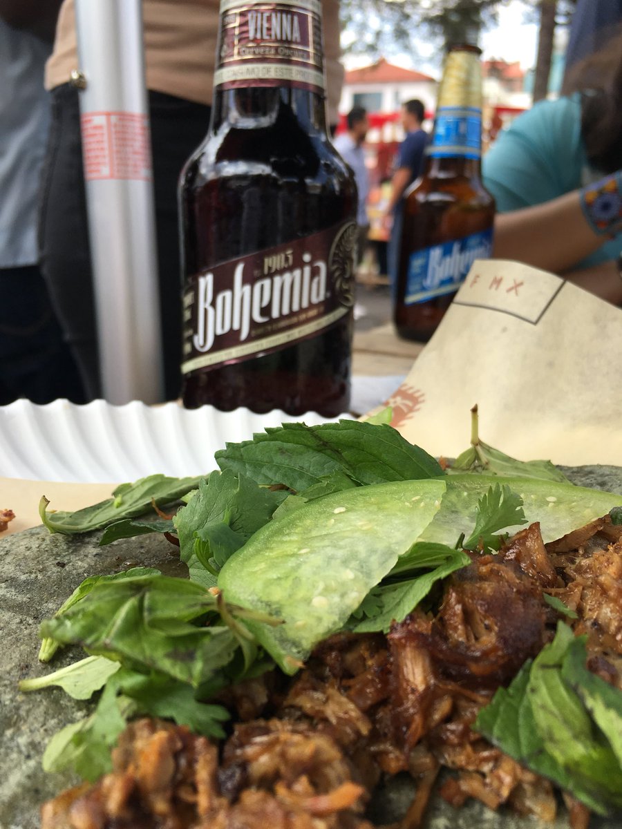 conAntojomx's tweet photo. Porque con chela la vida sabe mejor 🍺
Reportando desde @comilonamx y maridando grandes platillos con @BohemiaMx #BohemiaRecomienda https://t.co/5uTQkcMcCc