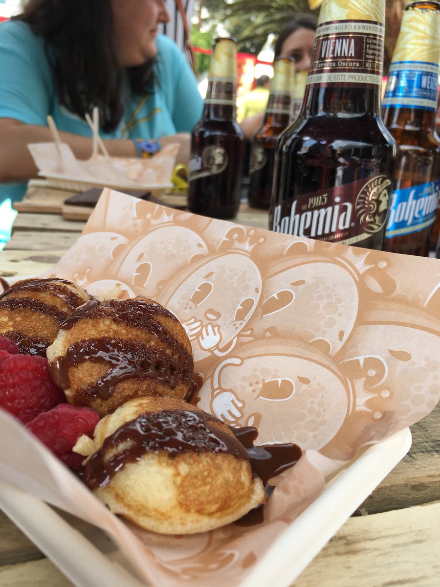 conAntojomx's tweet photo. Porque con chela la vida sabe mejor 🍺
Reportando desde @comilonamx y maridando grandes platillos con @BohemiaMx #BohemiaRecomienda https://t.co/5uTQkcMcCc