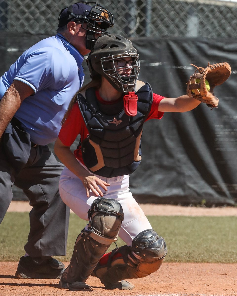 KlineSportsPics's tweet photo. In their final non-region game of the season, Paradise Valley High School Varsity Softball hosted the Coyotes of Centennial High School for a Saturday morning game. #PVHSPride https://t.co/mC4mpFFU1g