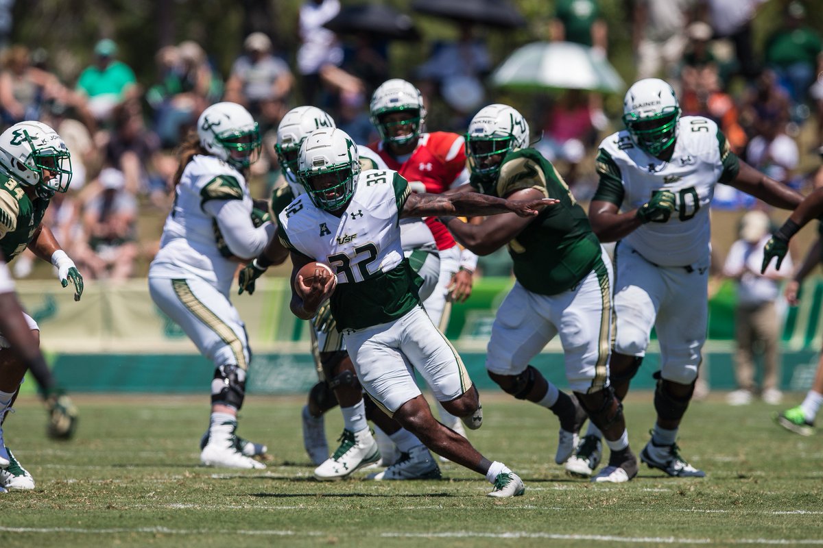 USFFootball's tweet photo. Offense top Defense, 56-55, in exciting Spring Game
π STORY, STATS & PHOTOS: https://t.co/aLaBAvBqmc
#BullSpring18 I #BullStrong π€πͺ https://t.co/LubasINaAK