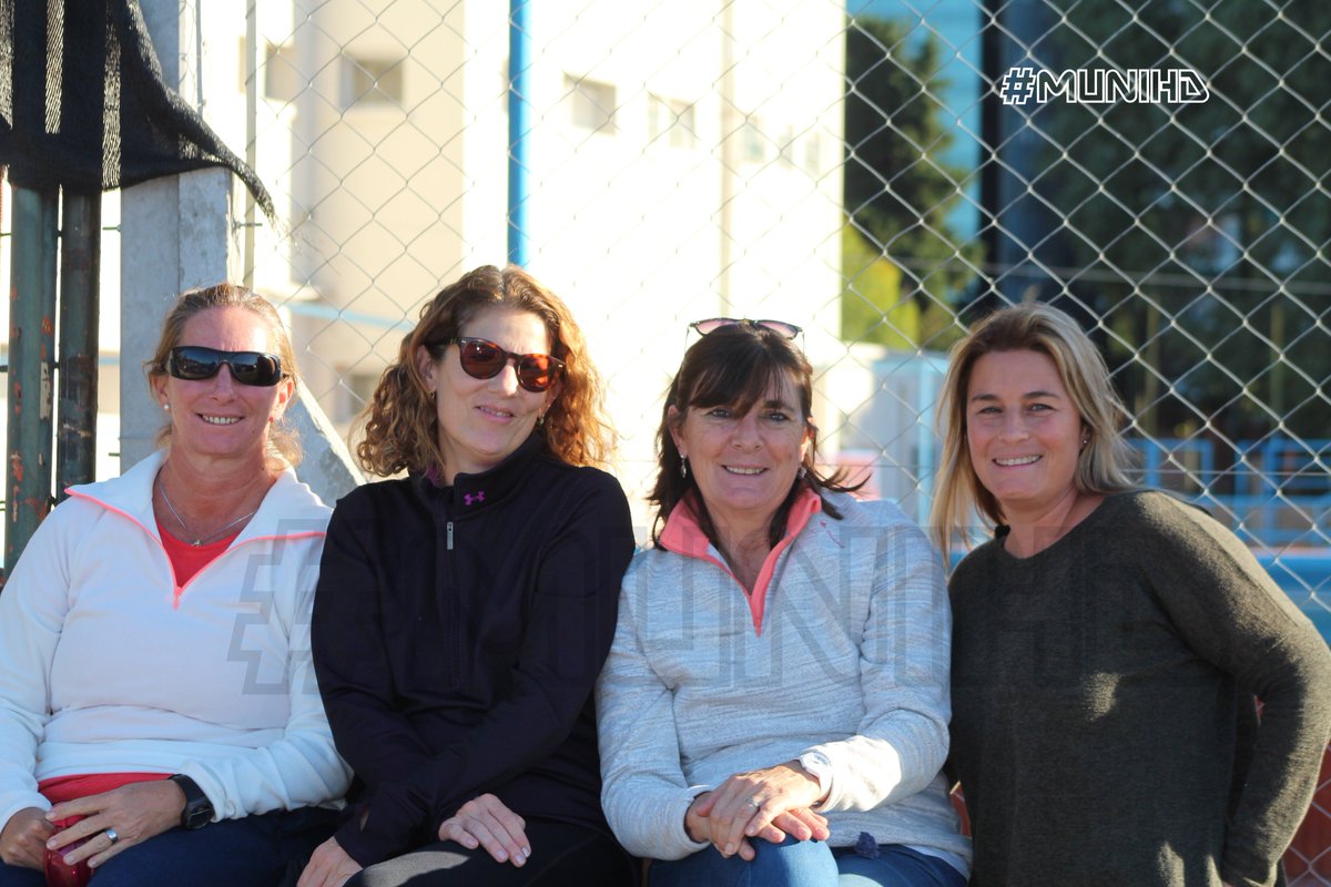 HockeyMUNIHD's tweet photo. #THMD2018 #01F05F #Damas #CiudadB 3 Vs #SBarbaraB 0 en #CCBAHockey By #MuniHD @mxillan https://t.co/C1OuqHioVc