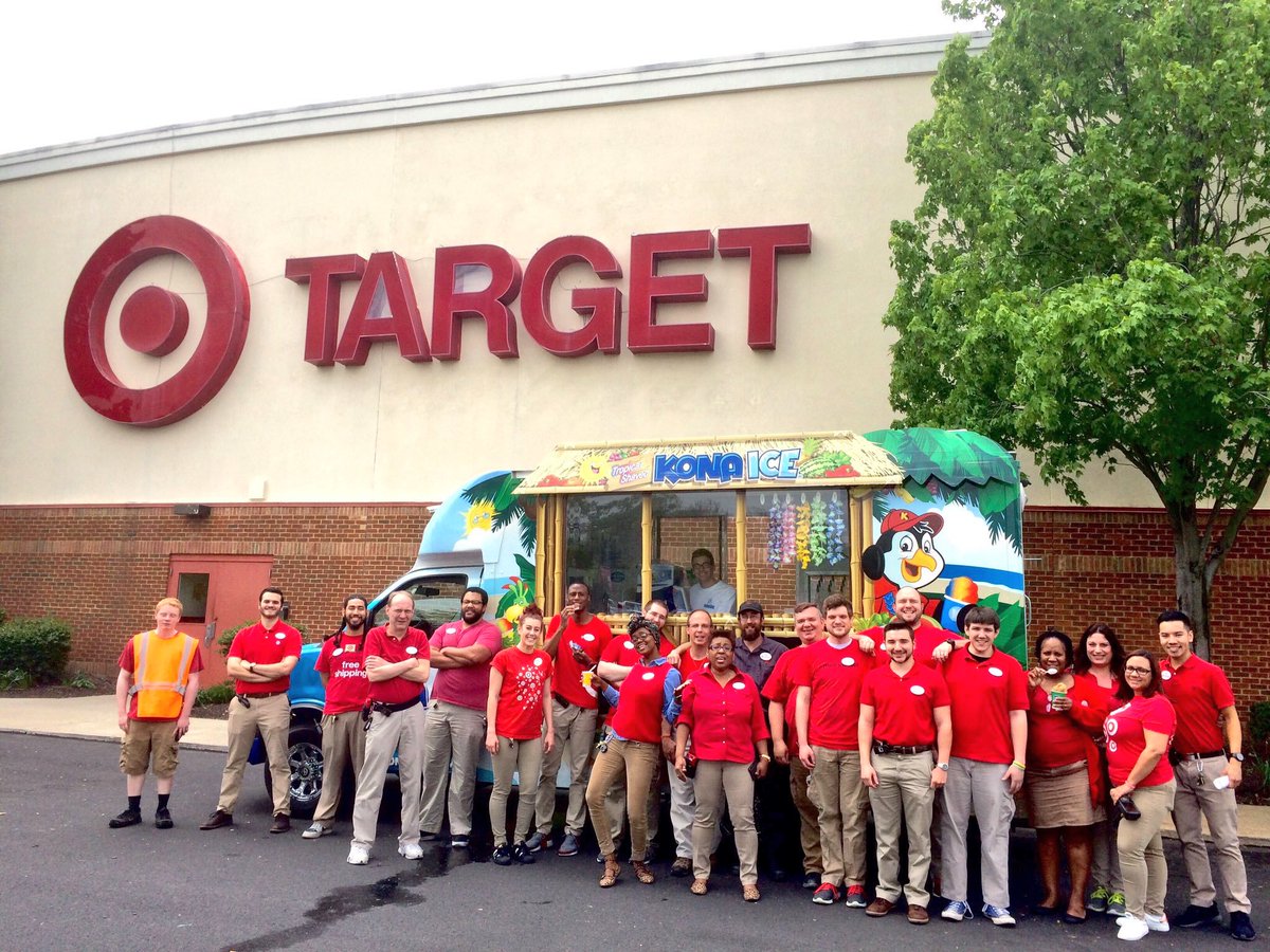 DaveTGT's tweet photo. Marquita, we can’t thank you enough for everything you’ve done for us here at 1159! Congratulations on your new role, you will be missed. 🎈🌟🎉 https://t.co/oqxLvgowDn