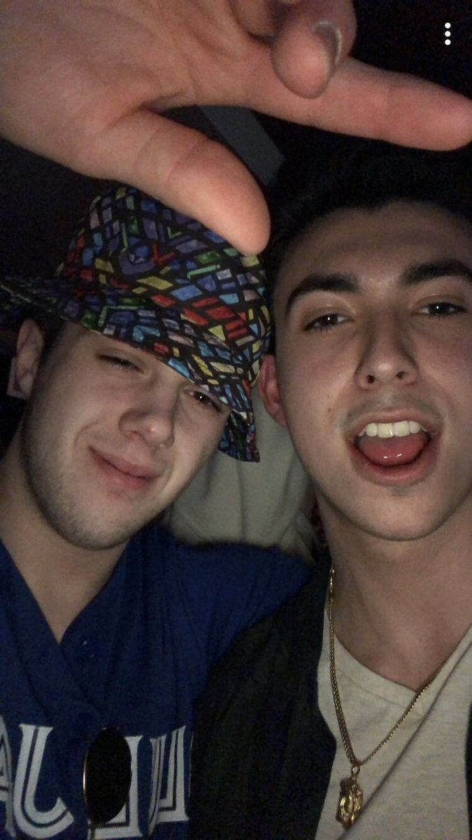 mikefernandz00's tweet photo. Happy birthday to one of my best buddy’s @_nickgidney love ya❤️🎉😍 #marbleslab #gibbo #amazingamazingamazing https://t.co/n8rl2T6Rdd