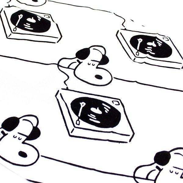 ディスクユニオン新宿アクセサリー館 営業中 على تويتر カワイイ柄が大人気 この何とも言えない表情で レコード聴いている姿が カワイイ っと大人気です これからの季節にどうですか 注目の的 になるかも その他にも音楽手ぬぐい色々あります