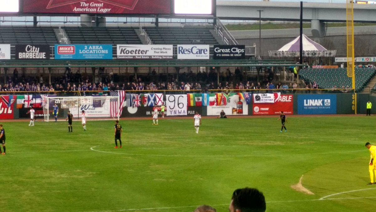 ProudAppalachia's tweet image. #LouCity fans honor victims of April 15, 1989 Liverpool tragedy with 96 YNWA banner. #Classplay #DefendTheCity #ForTheCity