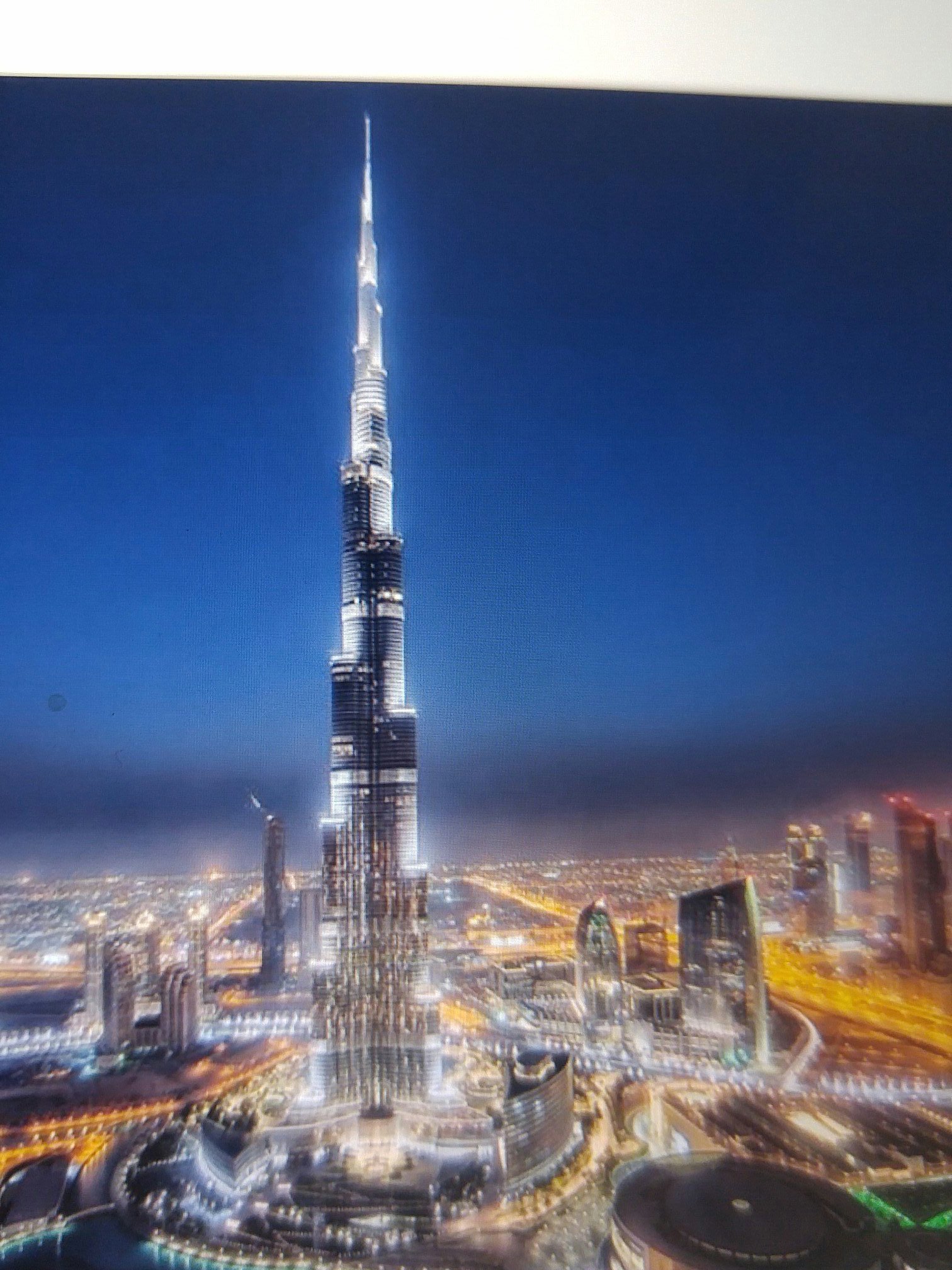 宗形俊 相互フォロー100 世界の絶景的な画像発見 ドバイのブルジュハリファの夜景 砂漠のど真ん中の大都会 素晴らしい都会です 近未来と幻想の融合 ドバイ ブルジュハリファ 世界の絶景 フォロワーさん募集中 音楽好きと繋がり