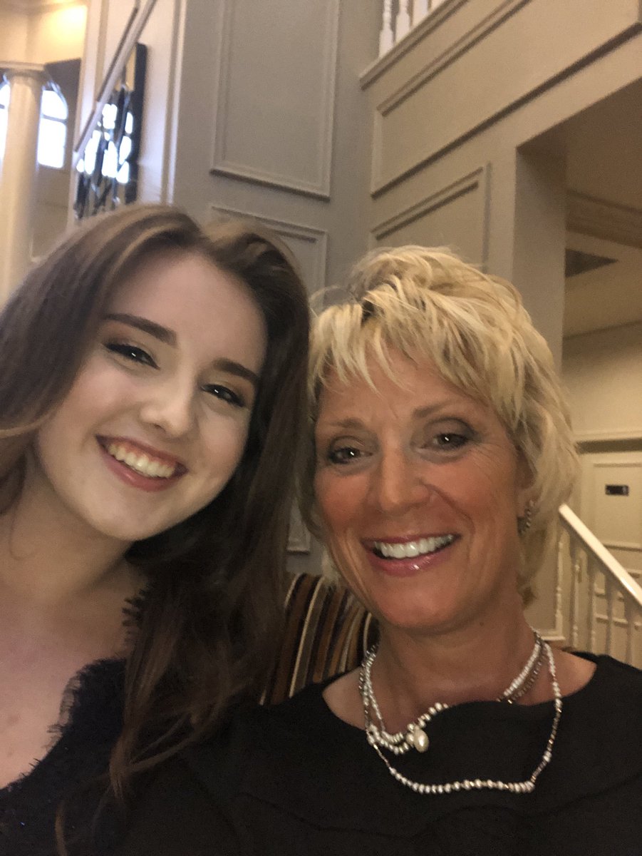 Joy Ferrara tweet media