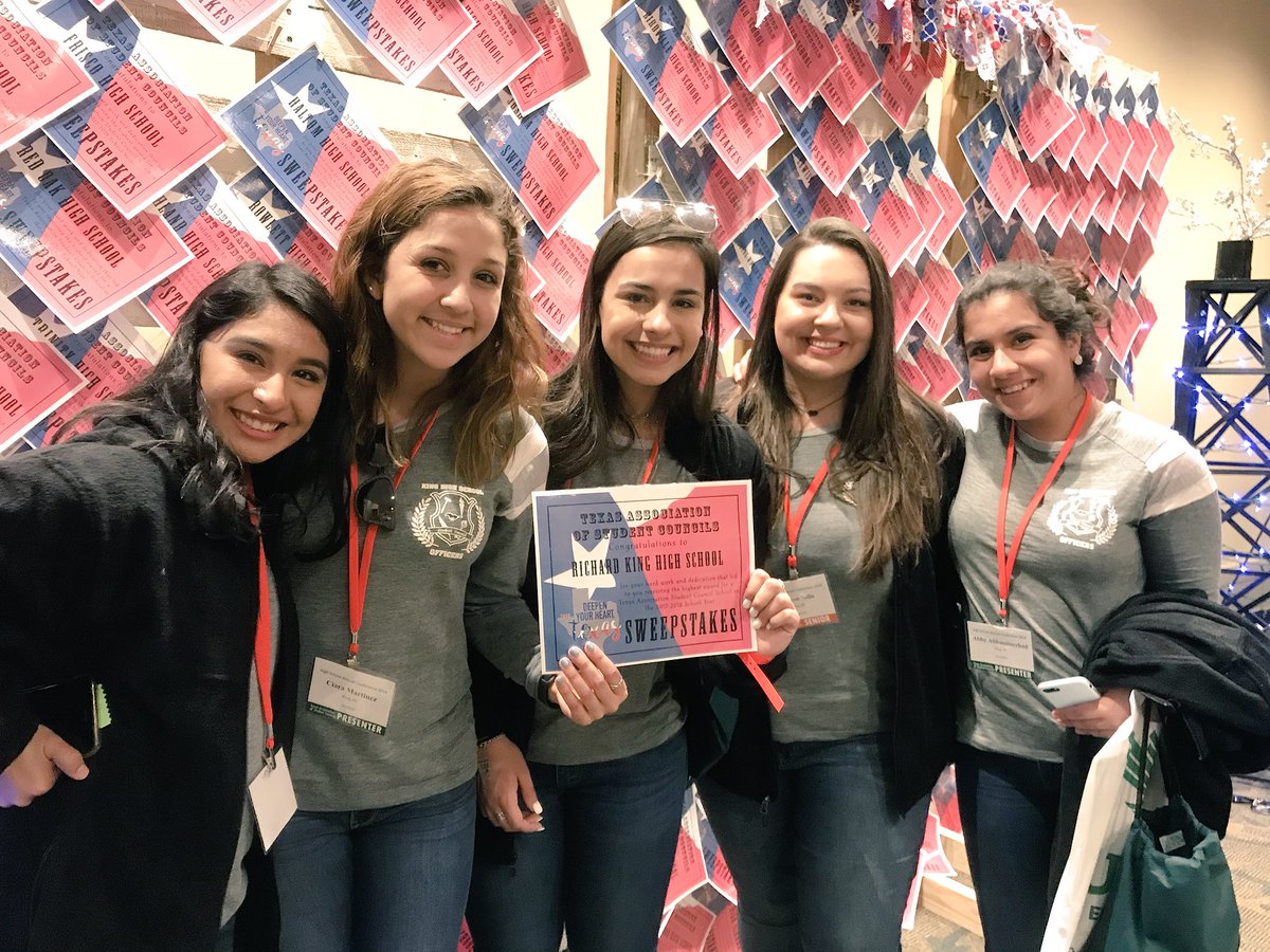 kingstudentco's tweet photo. #Sweepstakes 🏆 #KingIsKING #StuCoOfficers https://t.co/blNjzDHJiC