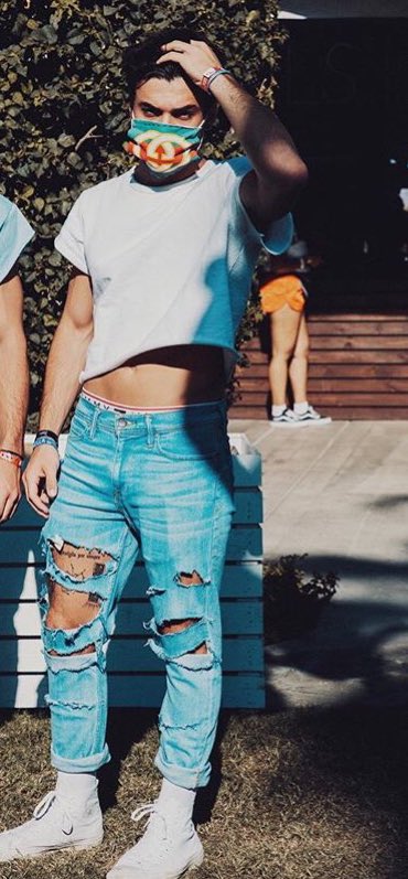 excusegrant's tweet photo. ETHAN IN A CROP TOP IS A YES FROM ME https://t.co/O80IMArrn1