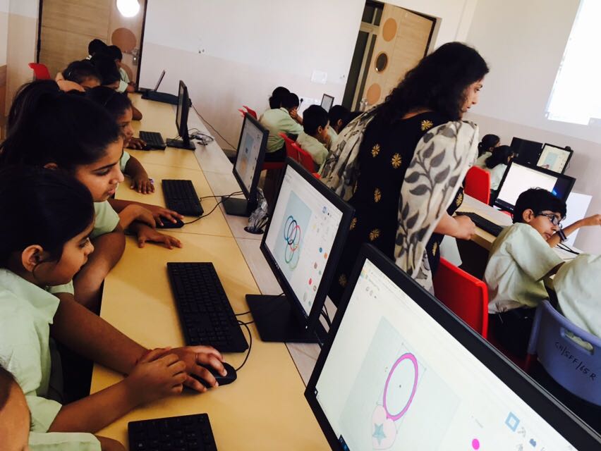 ann_czeponis's tweet photo. @makermentality Our partners at Wisdom Valley school in Uttar Pradesh India love @tinkercad too. @PantGeetika #OLOLSTEM #TrusteySTF16 https://t.co/l3KfBrPV2a