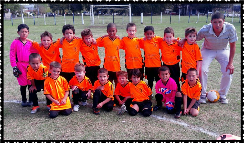 ConventosMelo's tweet photo. Sábado a puro #FútbolJuvenil todas nuestras categorías baby fútbol y la #PRESEXTA en inferiores del @ConventosMelo https://t.co/9E0QPIl5y3