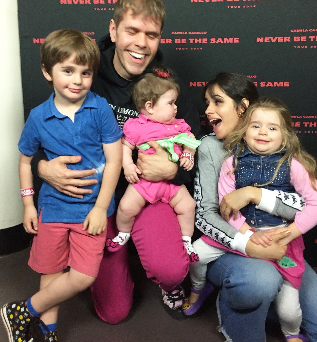ThePerezHilton's tweet image. Cubanchella!! So thankful @Camila_Cabello could make some time for me and the kids today! They love her music so much! She was gracious and super sweet with the kids! And I'm happy I got to meet her mom too! Very proud of all Camila has accomplished! Her talent is deep! 💃🏻🇨🇺