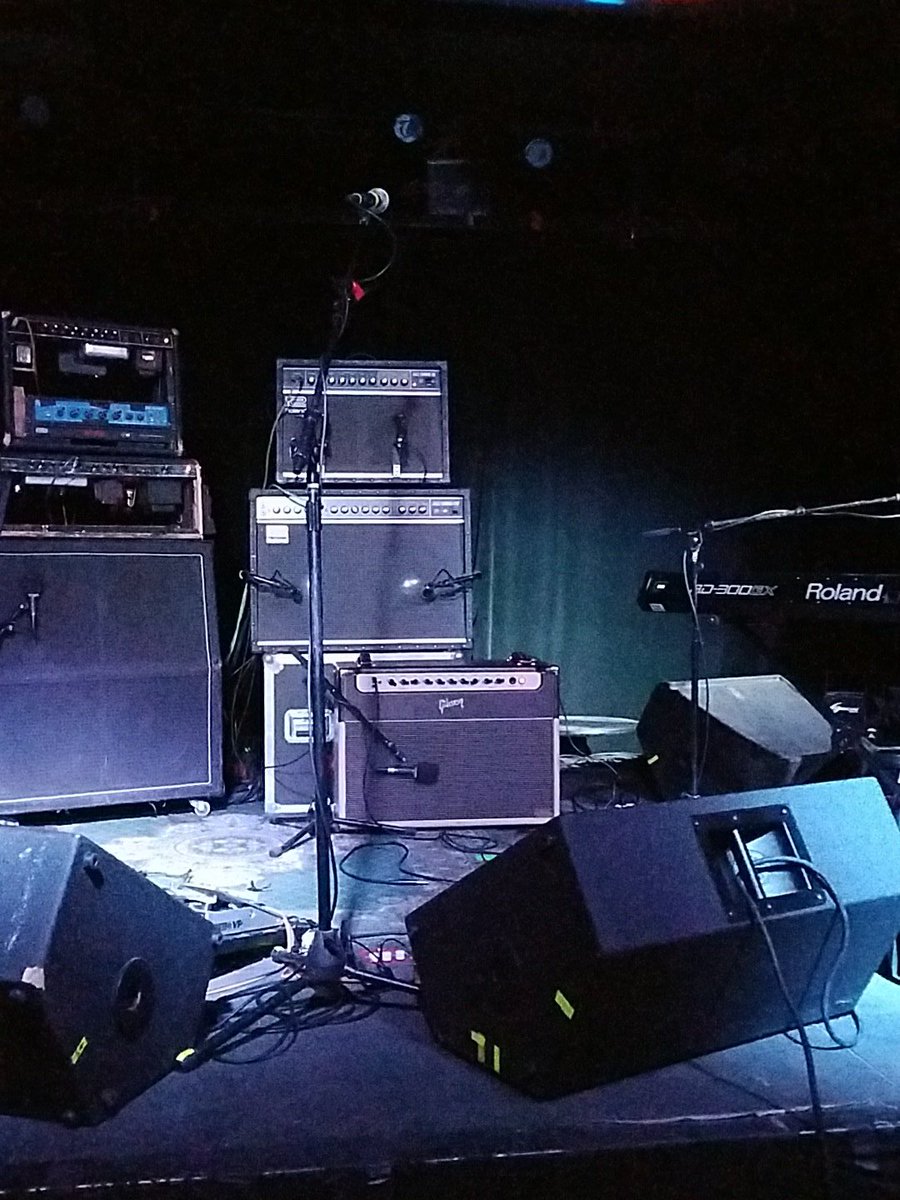 wkdu's tweet photo. Gearing up for Rick Maguire of @pilemusic at @UndrgroundArts! @TitusAndronicus on later! Get here! AMPS GALORE! #WkDUpresents #phillyhaps https://t.co/zBO7DWtOn1