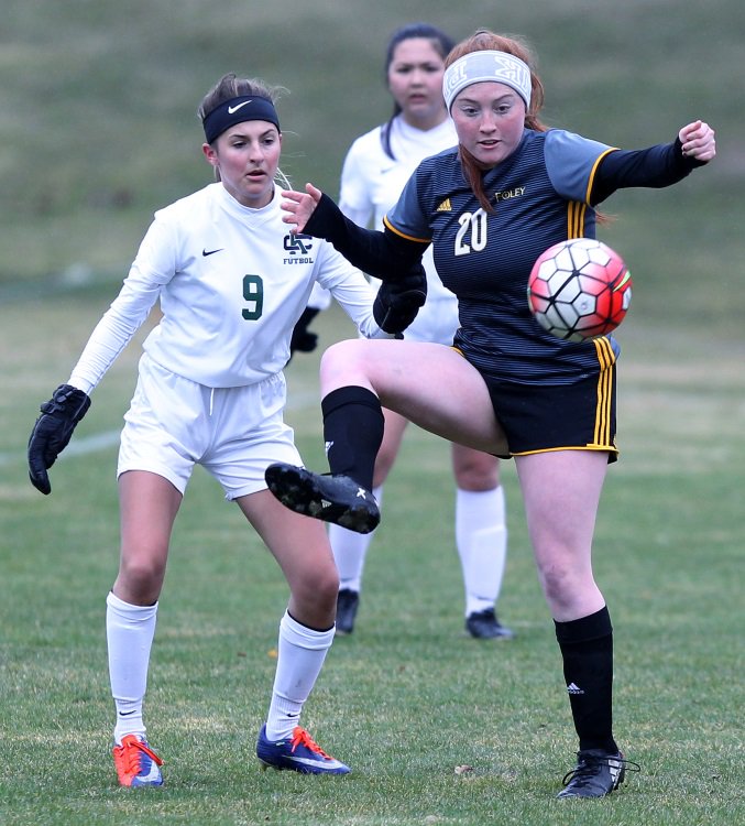 MIPrepZone's tweet photo. GIRLS SOCCER: Check out our photo gallery from Cranbrook vs. Bishop Foley today https://t.co/rkbFoKx1eI

@CranbrookFutbol @FoleySoccer https://t.co/YkLapHkO8k