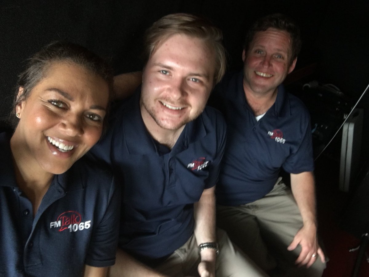 KFinProductions's tweet photo. #MiddayMobile #Friday thanks to all who stopped by to say hello, enjoy Jersey Mike's Subs and meet our friends at #DeanMcCrary Mazda. #ZoomZoom with @fmtalk1065 @daltonorwig https://t.co/gPwKLsaAmK