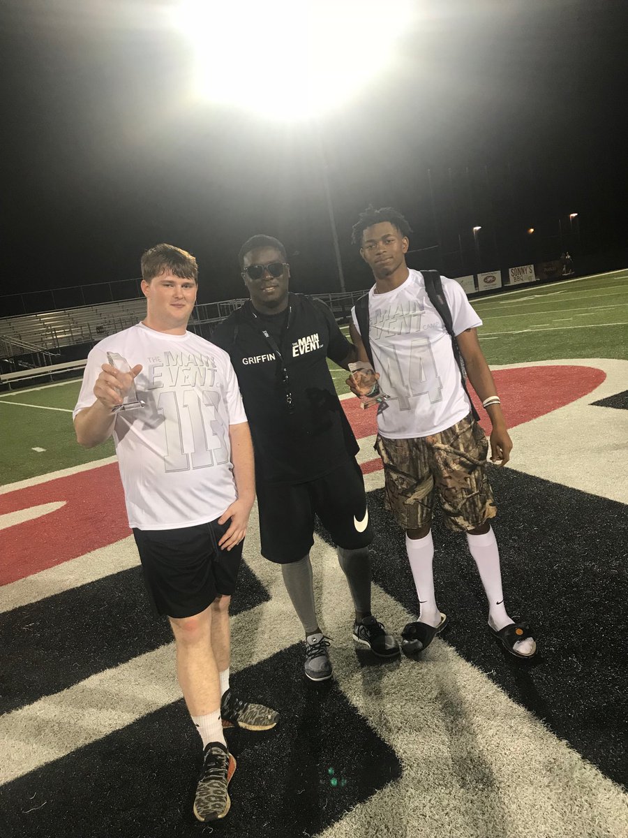 CoachKstew's tweet photo. Thanking God for these two student-athletes, going out and taking care of business at the Main Event Camp today! Congrats @Tshef60 and @J_Randolph03 for your MVP trophies! #VCA #StormBoys #IWILL https://t.co/9FcaISYNcg