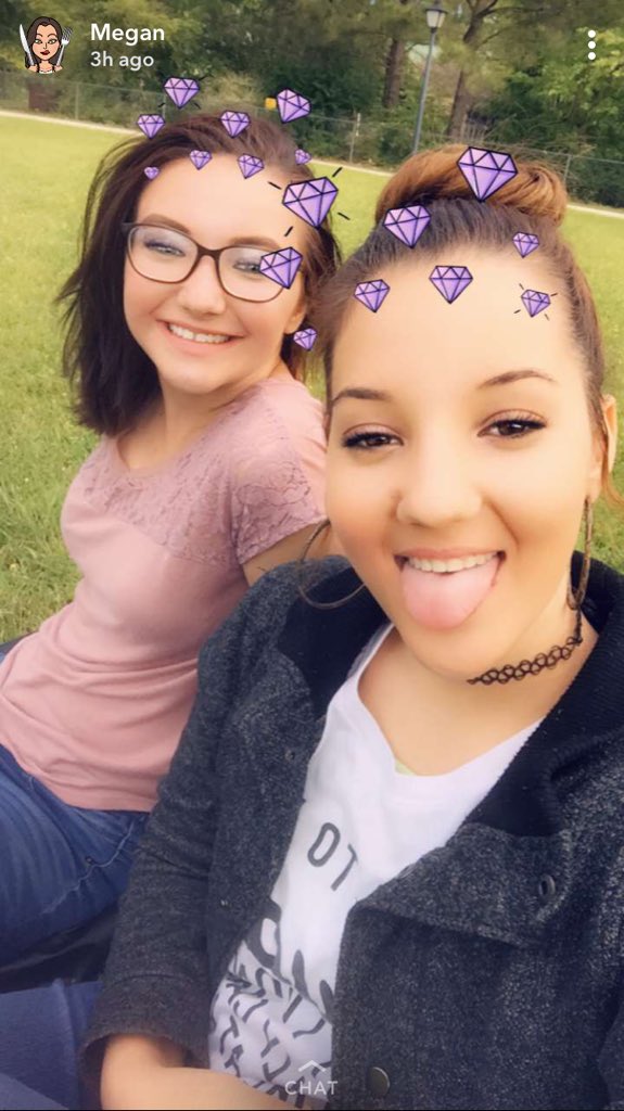 stokes1568's tweet photo. Dats my Sis☺️❤️ https://t.co/q2LjJjjimG