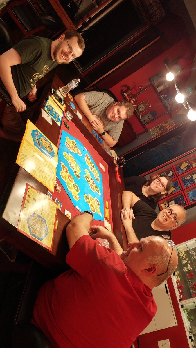 emilyd333's tweet photo. Catan of the Sea ...Now with boats!
#CatanSeafarers #boardgames @GoodEnoughParty @Jodeeeetho29 @BKfishen4Games https://t.co/f8qrosUlzM